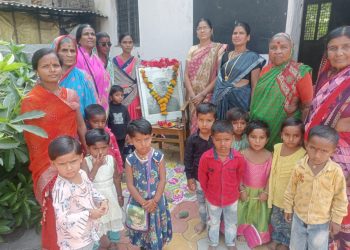 हातगावातील अंगणवाडी क्र.१५९ मध्ये बालदिन साजरा