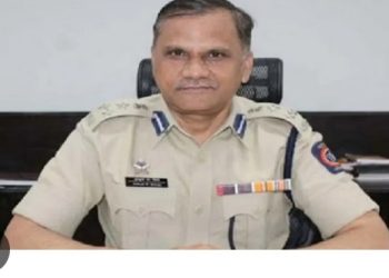 पुणे आणि पिंपरी-चिंचवडच्या पोलिस आयुक्तांच्या बदल्या ! पुण्यात रितेश कुमार तर पिंपरी-चिंचवडमध्ये विनय कुमार चौबे नवनियुक्त पोलिस आयुक्त जाणून घ्या 30 आयपीएस अधिकार्‍यांच्या बदल्या आणि पदोन्नतीबाबत