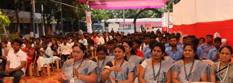 महापालिकेच्या वतीने आयोजित केलेल्या रोजगार मेळाव्यास तरुण वर्गाचा उस्फुर्त प्रतिसाद