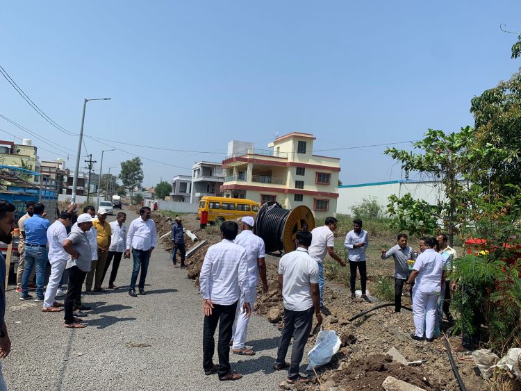 तळवडेतील धोकादायक वीजवाहिन्या होणार भूमिगत- गणेशनगर- ज्योतिबानगरमध्ये कामाला सुरूवात- आमदार महेश लांडगे यांचा यशस्वी पाठपुरावा