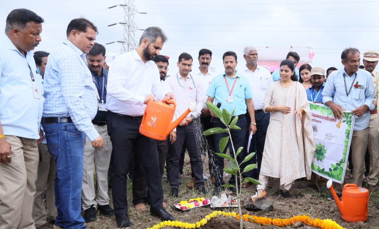 पिंपरी चिंचवड महानगरपालिका आणि वनप्रकल्प विभाग, पुणे यांच्या वतीने देहूरोड येथे वृक्षारोपणाचा कार्यक्रम
