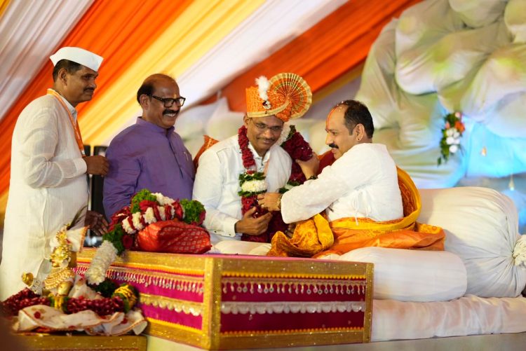 लोकनेते लक्ष्मणभाऊंनी समाजसेवेसह अध्यात्मिक धागाही जपला