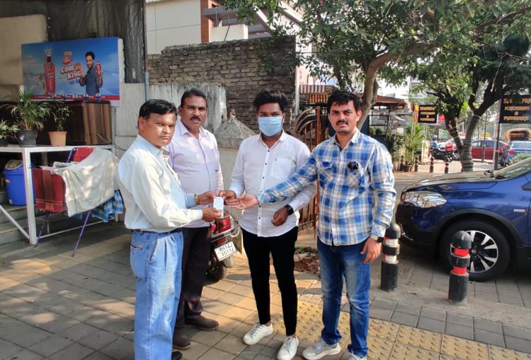 उघड्यावर जैव वैद्यकीय घनकचरा टाकल्याबद्दल दोन वैद्यकीय व्यावसायिकांकडून 70000 रुपयाचा तर डेंग्यू अळ्या आढळल्याबद्दल एका व्यवसायिकाकडून दहा हजार रुपयांचा दंड असा 80 हजार रुपयांचा दंड आज करण्यात आला