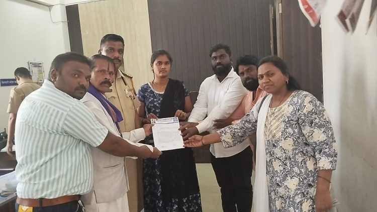 संकेत भोसले हत्याकांड प्रकरणी महाराष्ट्र रिपब्लिकन पक्ष यांनी भिवंडी शहर चक्काजाम आंदोलनचा दिला ईशारा.जिल्हाध्यक्ष दुर्गेश भाऊ उघडे