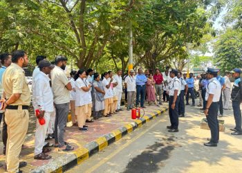 पिंपरी चिंचवड महानगरपालिकेच्या वतीने यमुनानगर रुग्णालयात अग्नि प्रतिबंधात्मक प्रशिक्षण व प्रात्यक्षिकांचे सादरीकरण