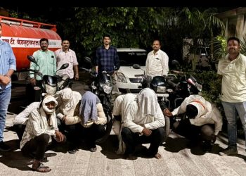 मौजे गैबीनगर तांडा ता. गेवराई येथे जुगार क्लबवर स्था.गु.शा.बीड ने छापा टाकुन  तब्बल 08 लाख 92 हजार रुपचेचा मुद्देमाल जप्त करुन सात इसमाविरुध्द केला गुन्हा दाखल