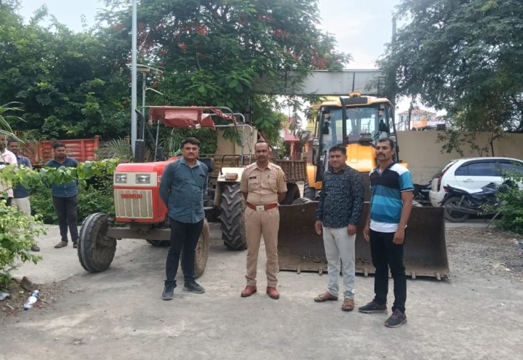 चकलांब्यात वाळू तस्करांना पुन्हा दणका २७ लाखांचा मुद्देमाल जप्त