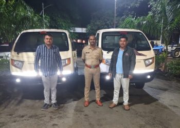 वाळू वाहतूक करणारे दोन वाहने चकलांबा पोलिसांच्या ताब्यात….